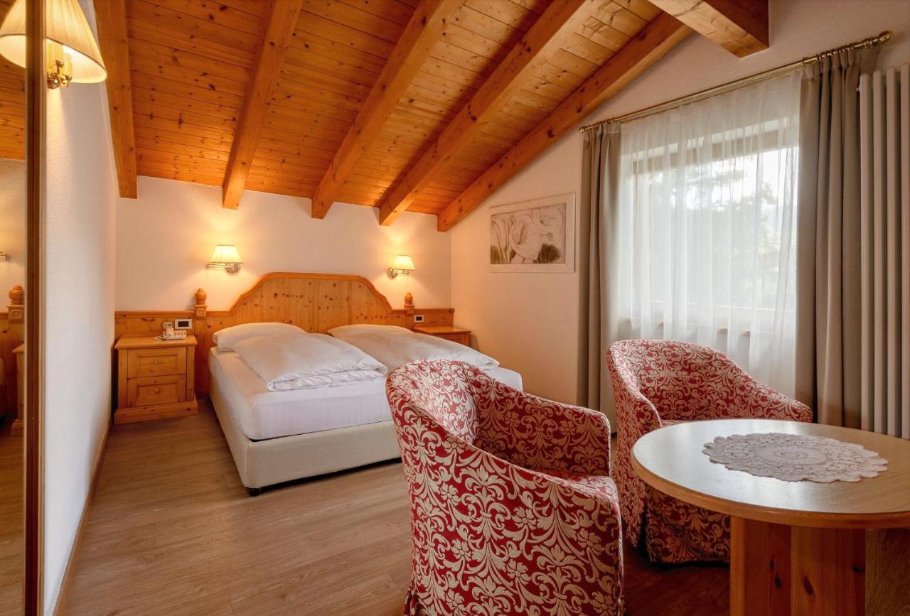 Hotel Villa Eden Corvara In Badia Exterior photo